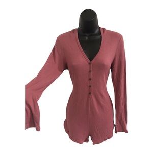 Rose mauve soft knit button front long sleeve hoodie romper size large brand new